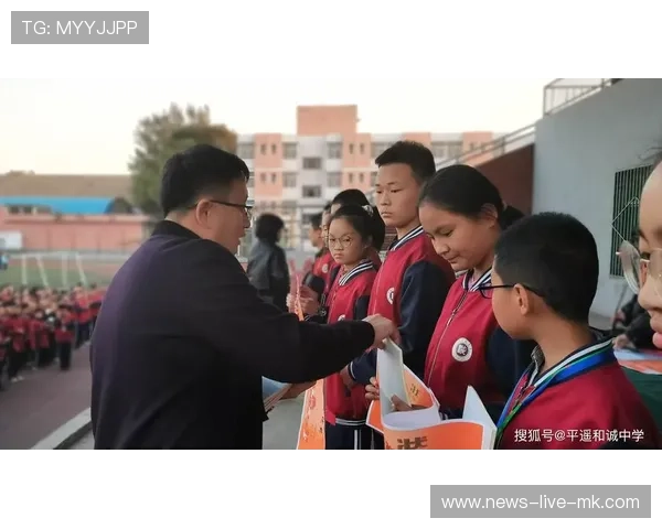 汗水成就梦想拼搏铸就辉煌，汗水成就梦想,拼搏创造辉煌